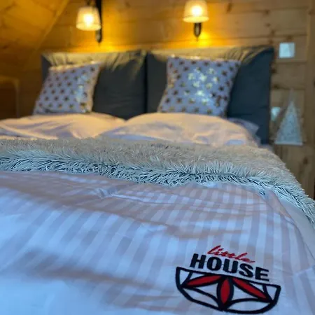 Little House Semesterbostad *