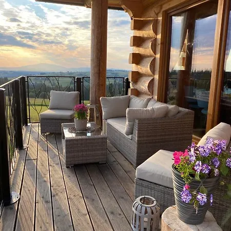 Semesterbostad Little House *