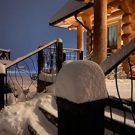 Semesterbostad Little House *